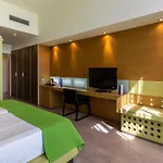 La (adults Only) 5*